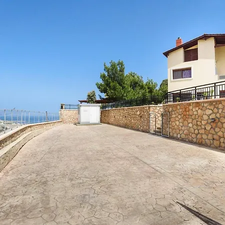 St Nicholas By Villa *