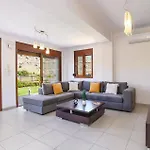 St Nicholas By Vilă *